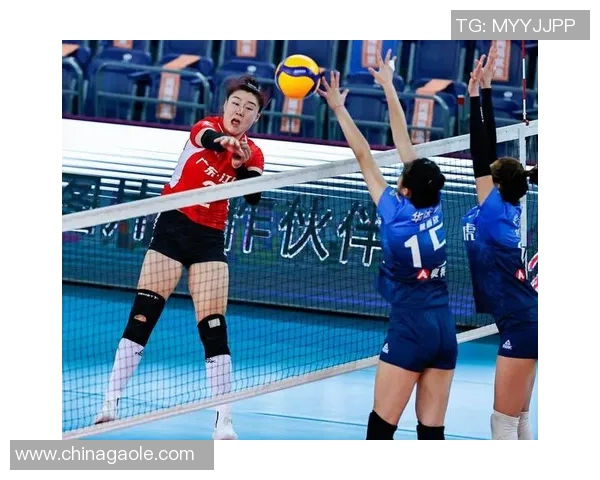 深圳排球队的比赛经验揭秘：排球巨献背后的故事与技巧分析